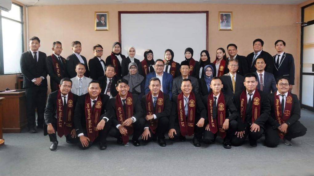 Pelaksanaan Sidang Skripsi Mahasiswa Fakultas Hukum UNTAG cirebon tahun 2025